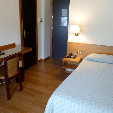 Hotel Plaza Salerno Bagian luar foto
