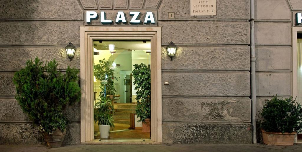 Hotel Plaza Salerno Bagian luar foto