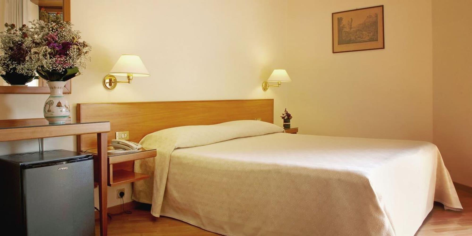 Hotel Plaza Salerno Bagian luar foto