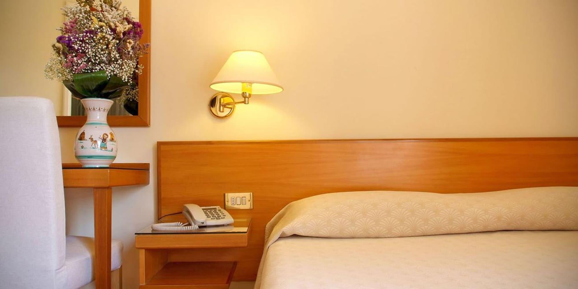 Hotel Plaza Salerno Bagian luar foto