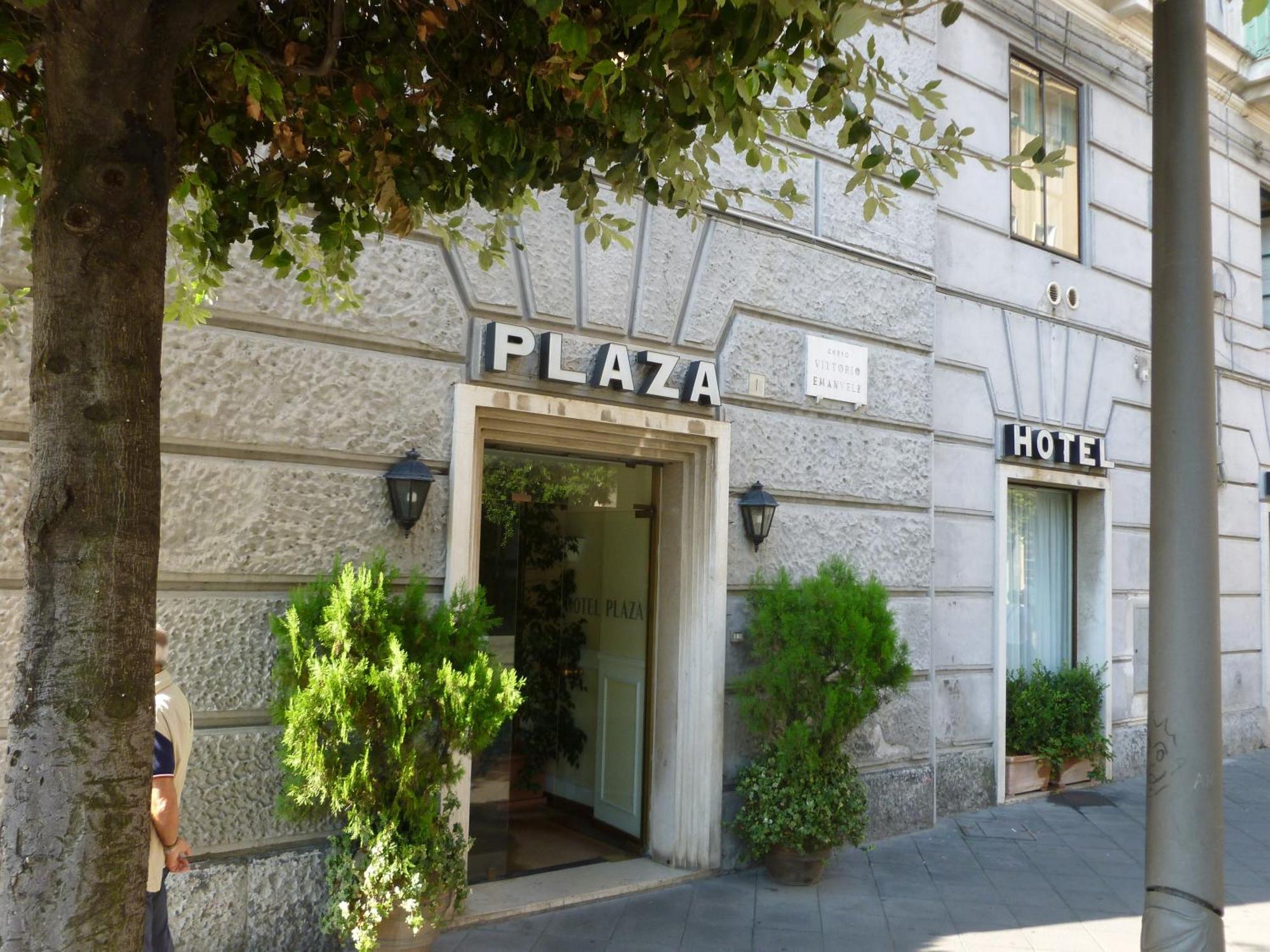 Hotel Plaza Salerno Bagian luar foto